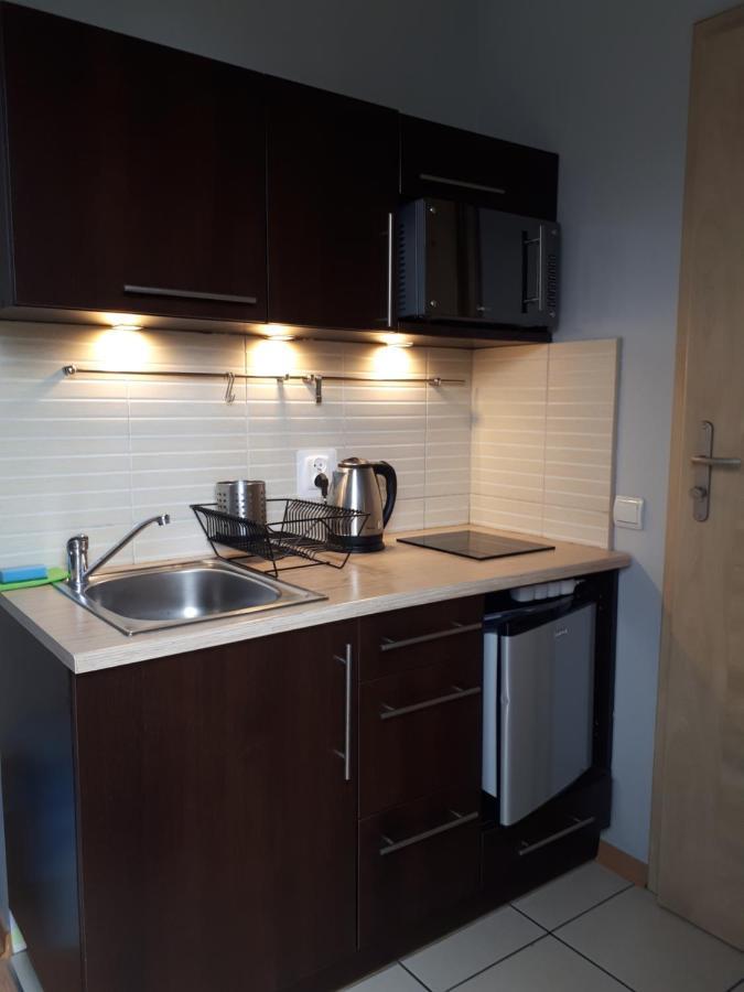 Bela - Pokoje Z Aneksami I Apartamenty Колобжег Экстерьер фото