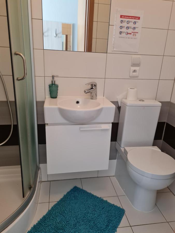 Bela - Pokoje Z Aneksami I Apartamenty Колобжег Экстерьер фото