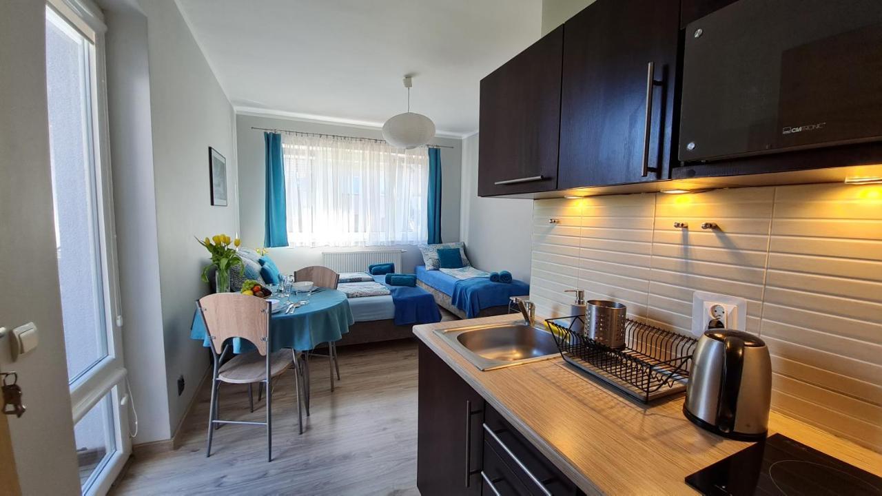 Bela - Pokoje Z Aneksami I Apartamenty Колобжег Экстерьер фото